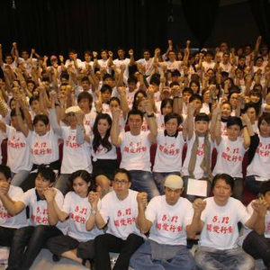 希腊毛茸茸的逼射精
