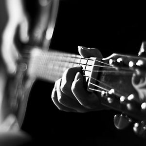 希腊毛茸茸的逼射精
